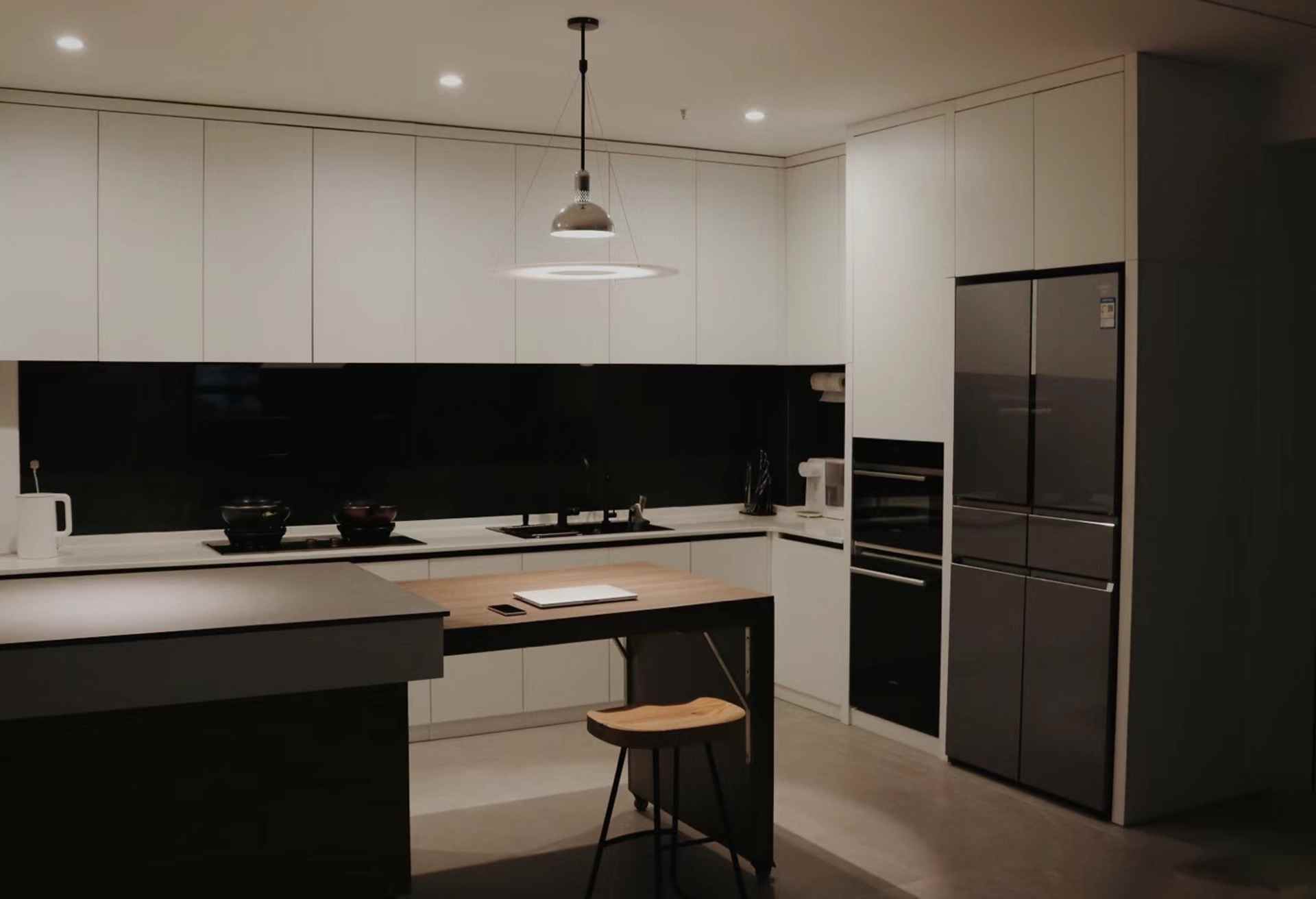 null 室内精装厨房实拍1729245044560.jpg