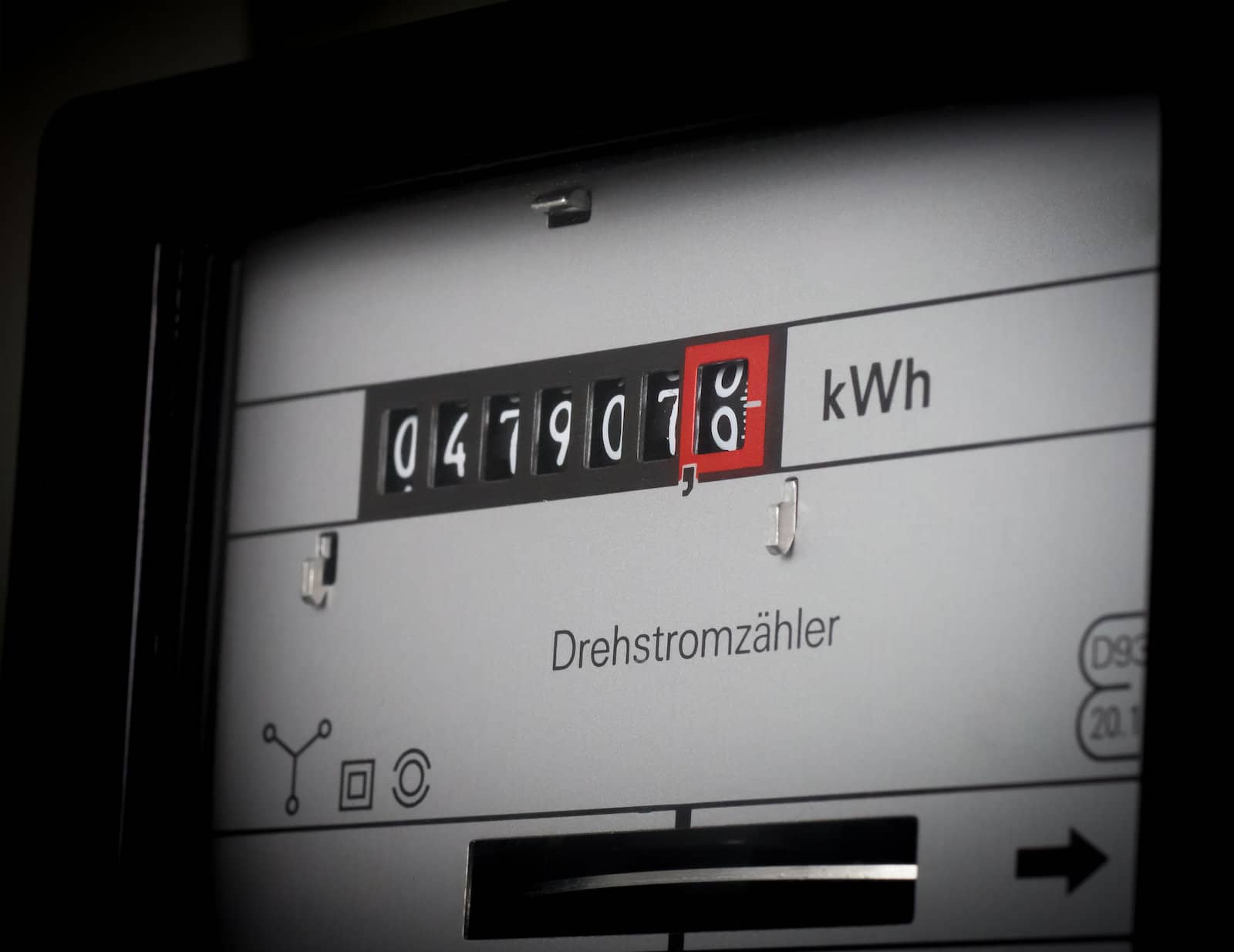 壁挂炉采暖需要24小时开启吗 耗电量大不大(图2) 电表1723022053753.jpg