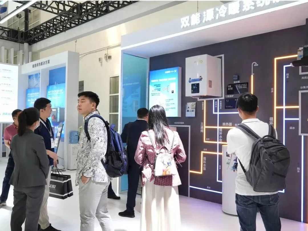 小松鼠30周年超薄冷凝炉引领全预混时代,IOT智慧物联开启采暖新篇章(图19) 小松鼠30周年超薄冷凝炉引领全预混时代,IOT智慧物联开启采暖新篇章(图19)